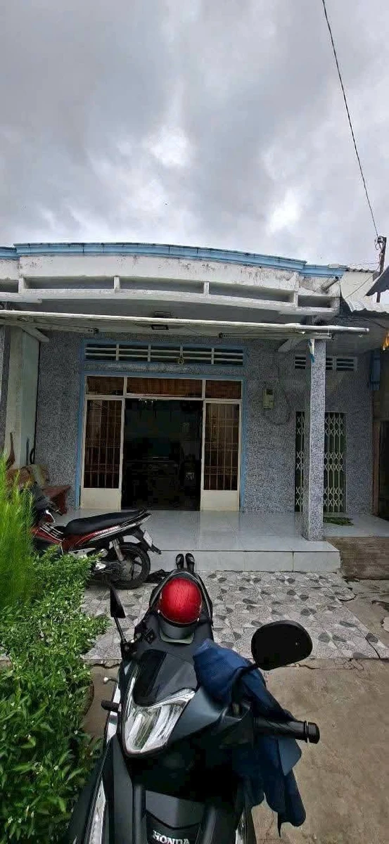 Bán nhà nhánh Nguyễn Chí Thanh, Rạch Sỏi, 4,5x15m, 2PN, giá 820 triệu - Ảnh 1