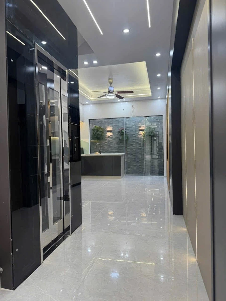 Bán nhà 4 tầng 62,2m² Bùi Viện Bình Tân, 8 tỷ 250 triệu - Ảnh thu nhỏ 3
