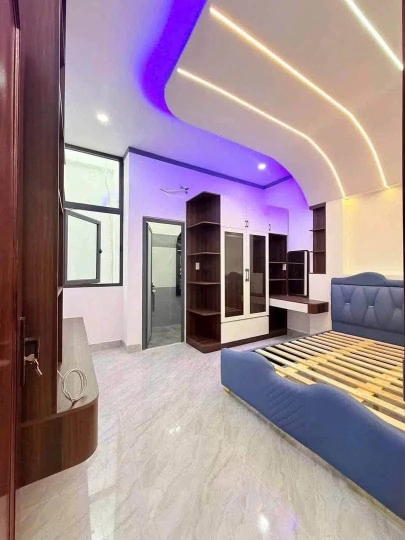 Bán nhà hoàn công 1 trệt 2 lầu 72m² Dĩ An 5,4 tỷ - Ảnh thu nhỏ 4