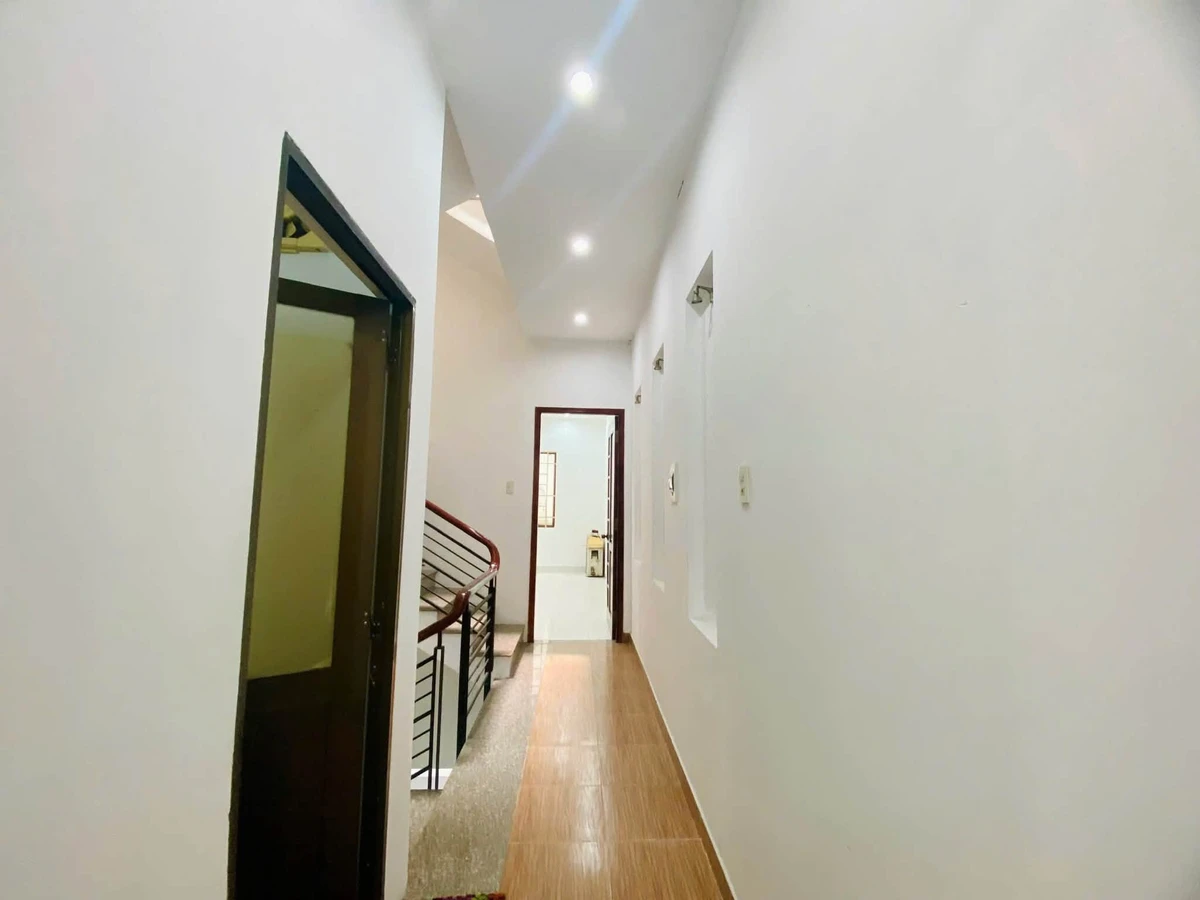 Cho thuê nhà nguyên căn 1 trệt 3 lầu 252m² Quận 12 - Ảnh thu nhỏ 5
