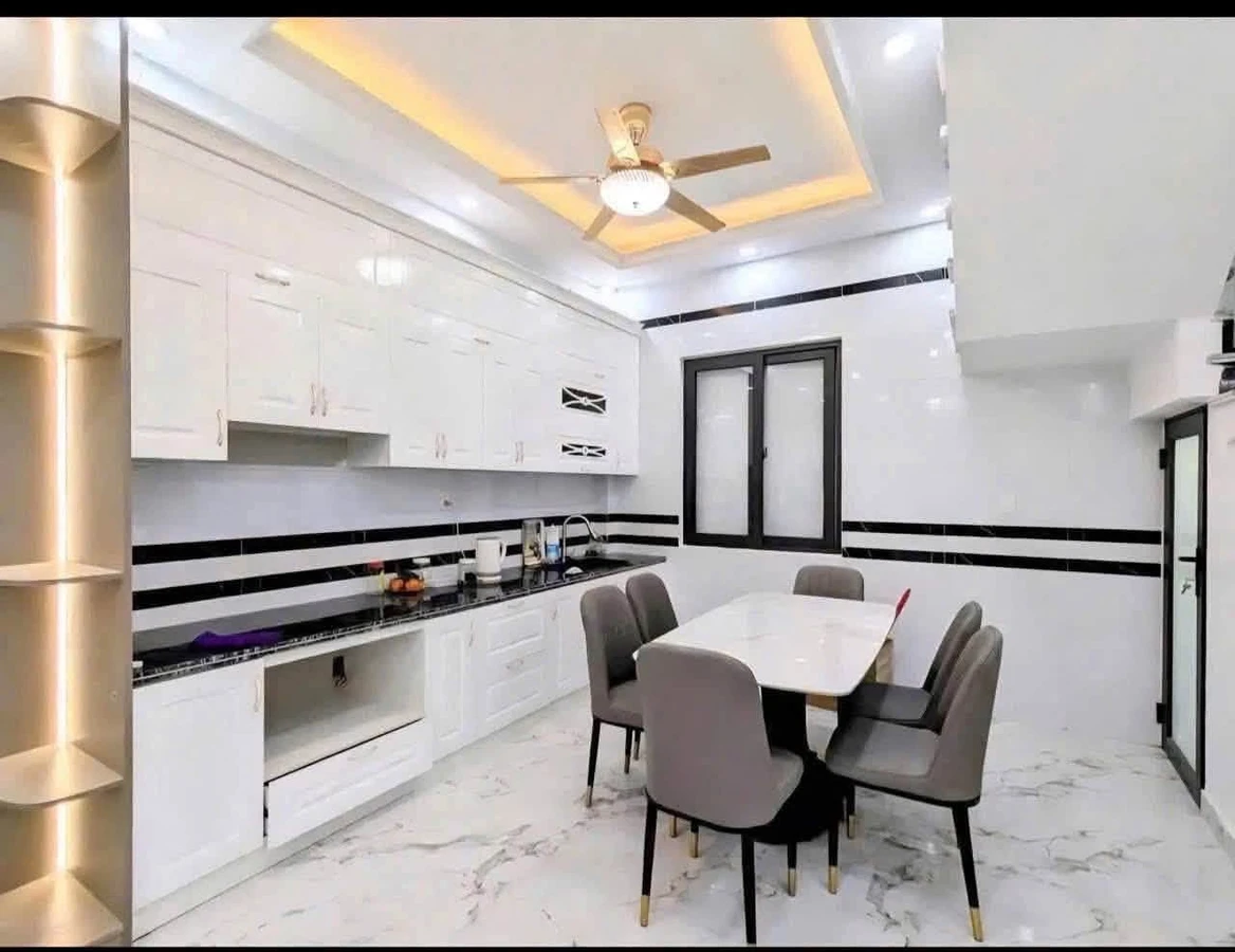 Bán nhà 3 tầng 3 phòng ngủ giá từ 2,5 tỷ gần ngã 3 Sở Dầu, Hùng Vương - Ảnh 1