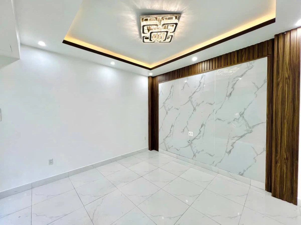 Bán nhà 4 tầng Lê Lai 38m² 2,9 tỷ Quận 1 - Ảnh thu nhỏ 3