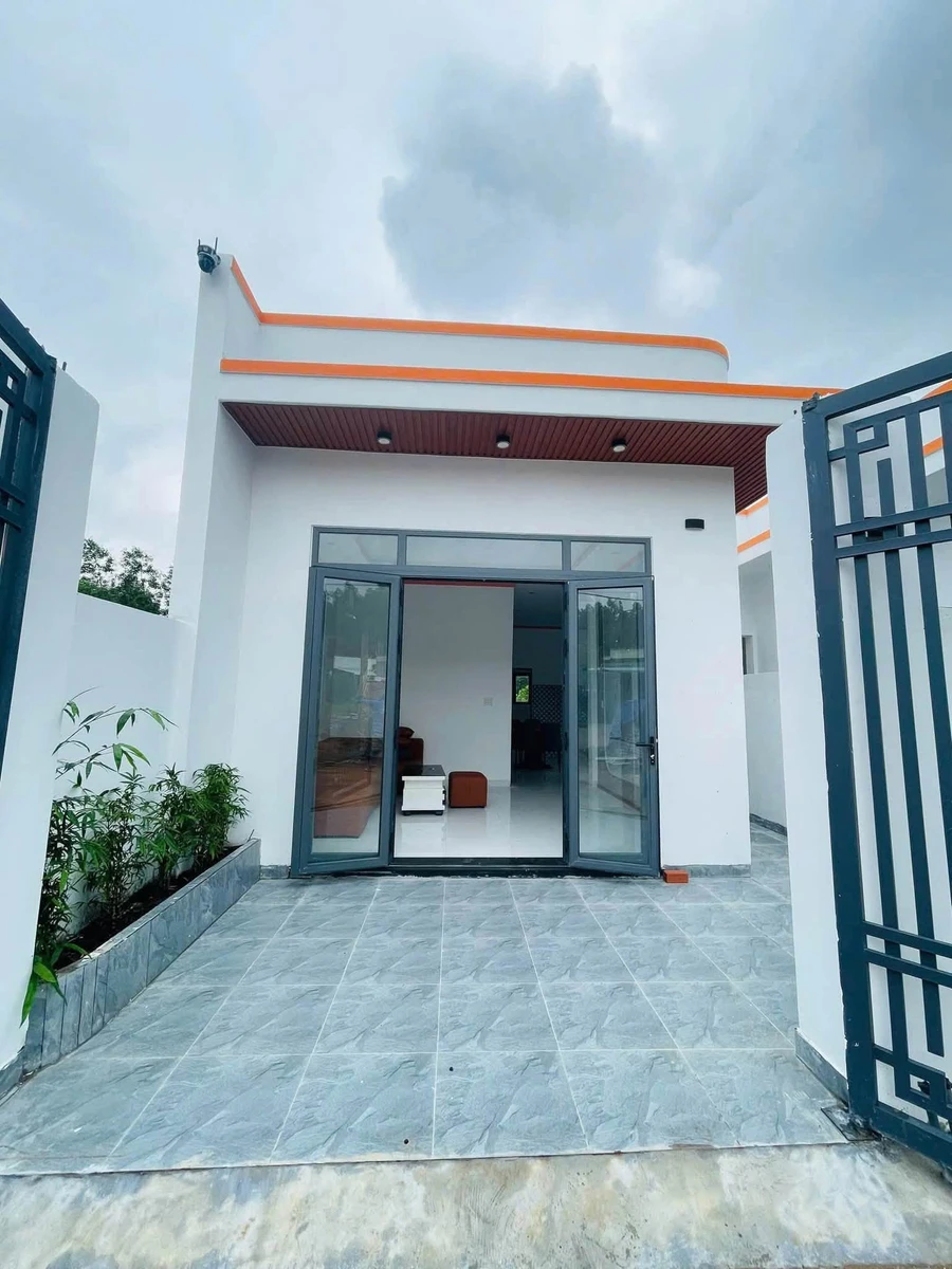 Bán nhà 90m² gần Chợ Thạnh Phú, giá 1 tỷ 150 triệu - Ảnh 1