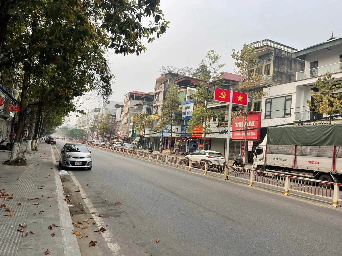 Bán nhà 3 tầng mặt tiền Hoàng Liên 30m² giá 2 tỷ 3 - Ảnh thu nhỏ 4