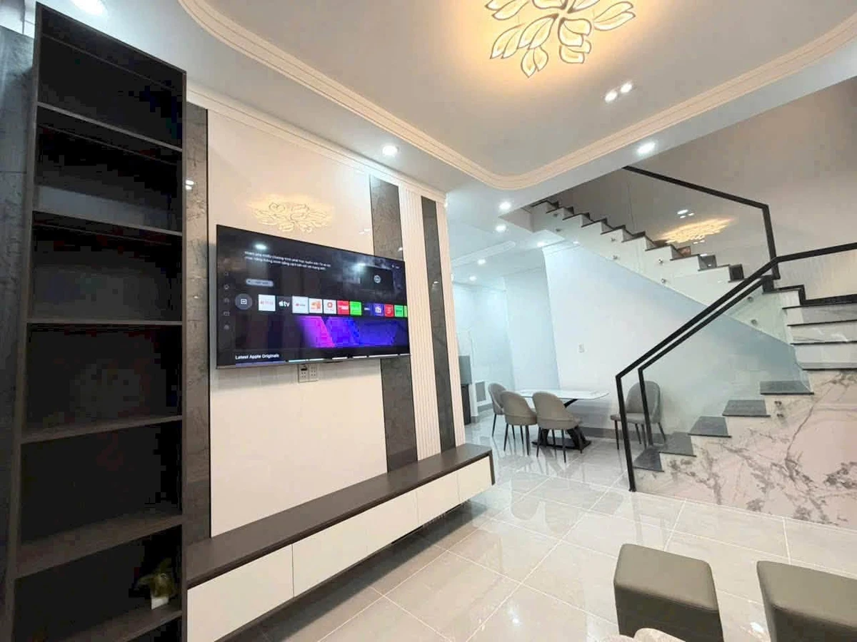 Bán nhà lầu mới 3 PN, 110m² Phú Tân, 2 tỷ 490 triệu - Ảnh thu nhỏ 4