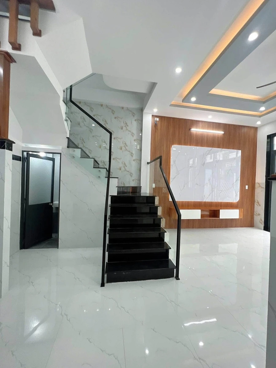 Bán nhà 3 tầng 51m2 Hoàng Văn Thụ Quy Nhơn 3.8 tỷ - Ảnh thu nhỏ 4