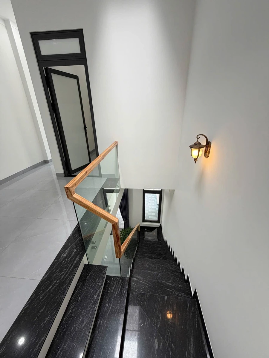 Bán nhà phố 2PN 2WC, 71m² full nội thất, Bình Tân, 3 tỷ 999 - Ảnh thu nhỏ 4
