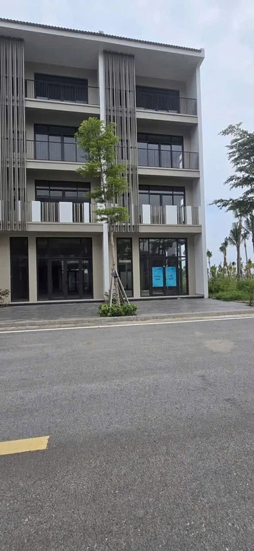 Bán shophouse view biển Horizon Bay 105m² giá 1 tỷ