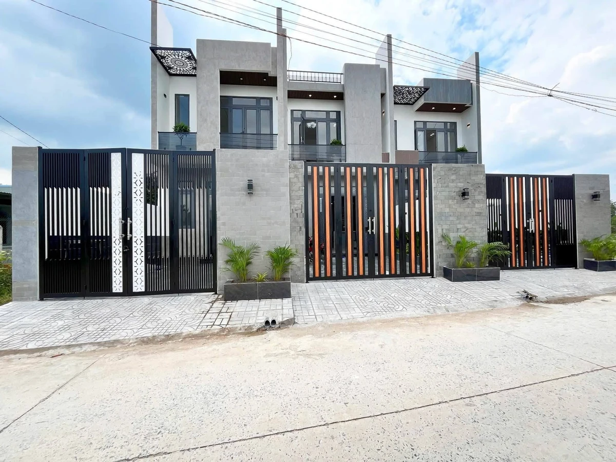 Bán nhà phố 115m2, 3 phòng ngủ Mỹ Hạnh Bắc, Đức Hòa, 2.8 tỷ - Ảnh 1