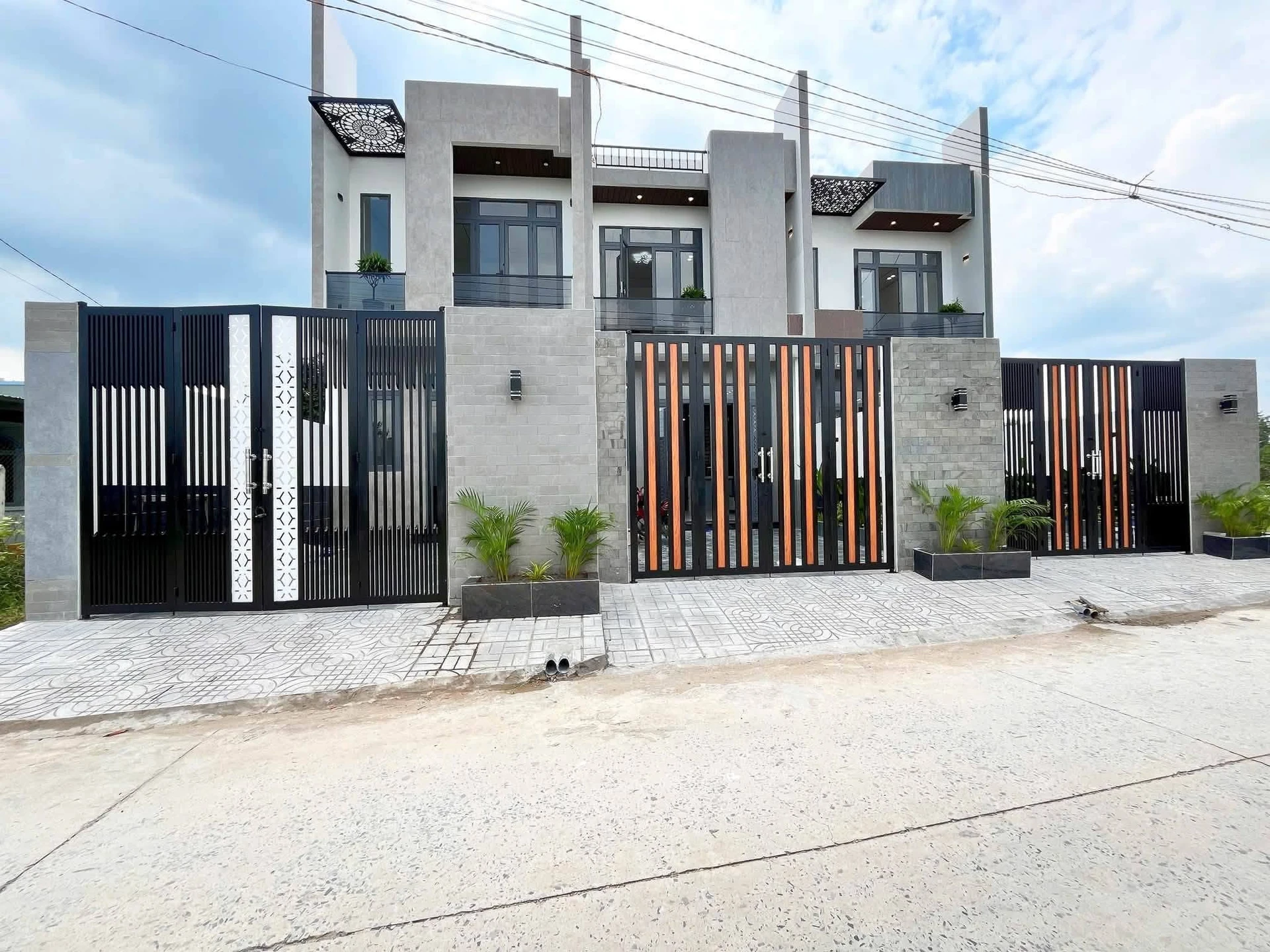 Bán nhà phố 115m2, 3 phòng ngủ Mỹ Hạnh Bắc, Đức Hòa, 2.8 tỷ - Ảnh 1