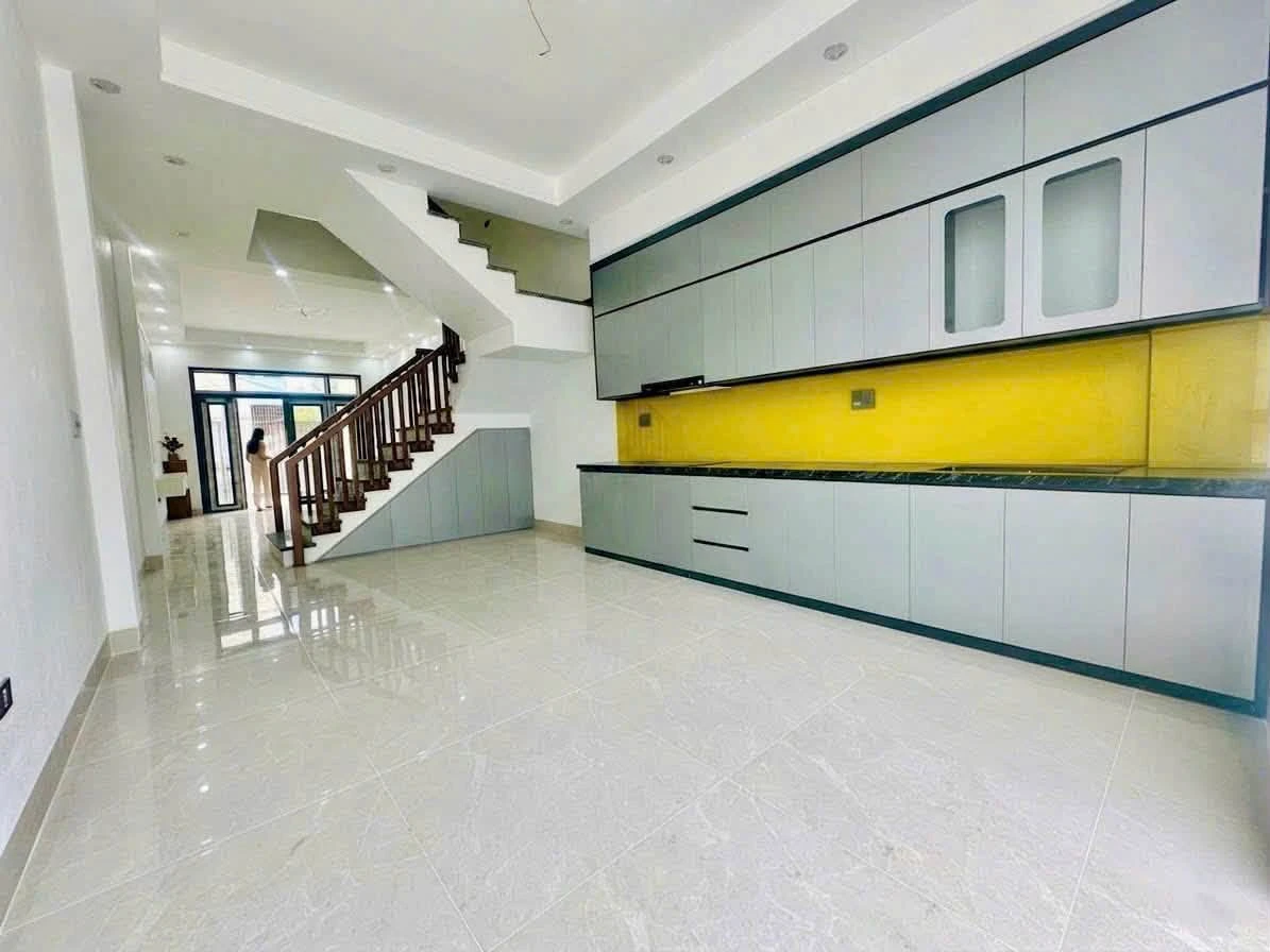 Bán nhà 3 tầng 80m² Trịnh Kiểm Hóc Môn, gần 3 tỷ - Ảnh thu nhỏ 4