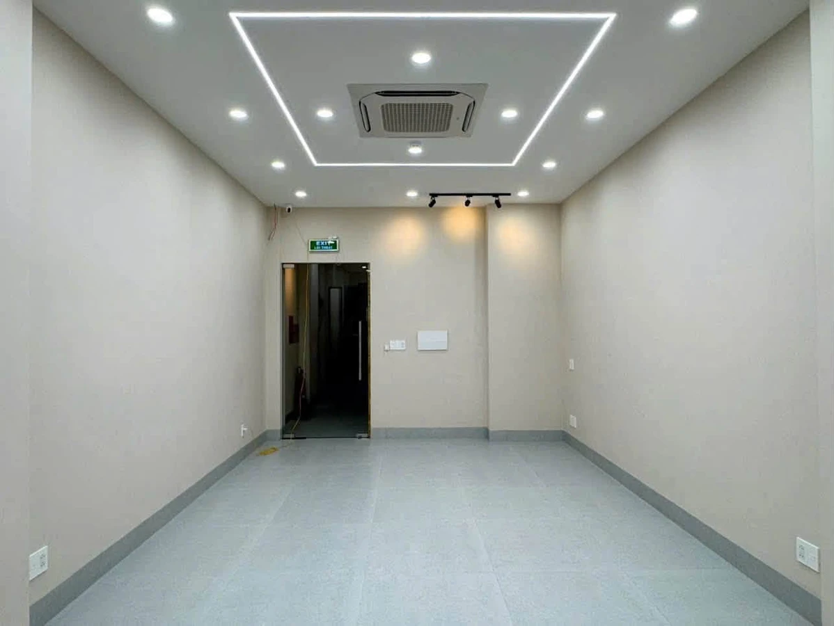 Bán nhà mặt tiền D2D đường Võ Thị Sáu, Biên Hòa, 1 trệt 3 lầu, 6 phòng ngủ, giá 16,95 tỷ - Ảnh thu nhỏ 4