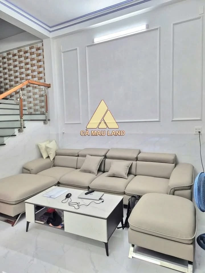 Bán nhà 1 lầu 4 phòng ngủ khu Licogi, Cà Mau, 4,5m x 19m, giá 2 tỷ - Ảnh 1