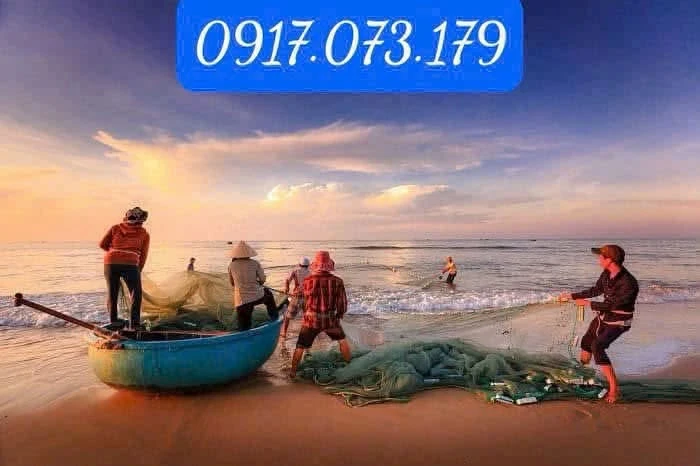 Bán đất 2 mặt tiền 439m2 ngay ngã 4, cách biển 30m, Nam Hội An, Đà Nẵng - Ảnh 1
