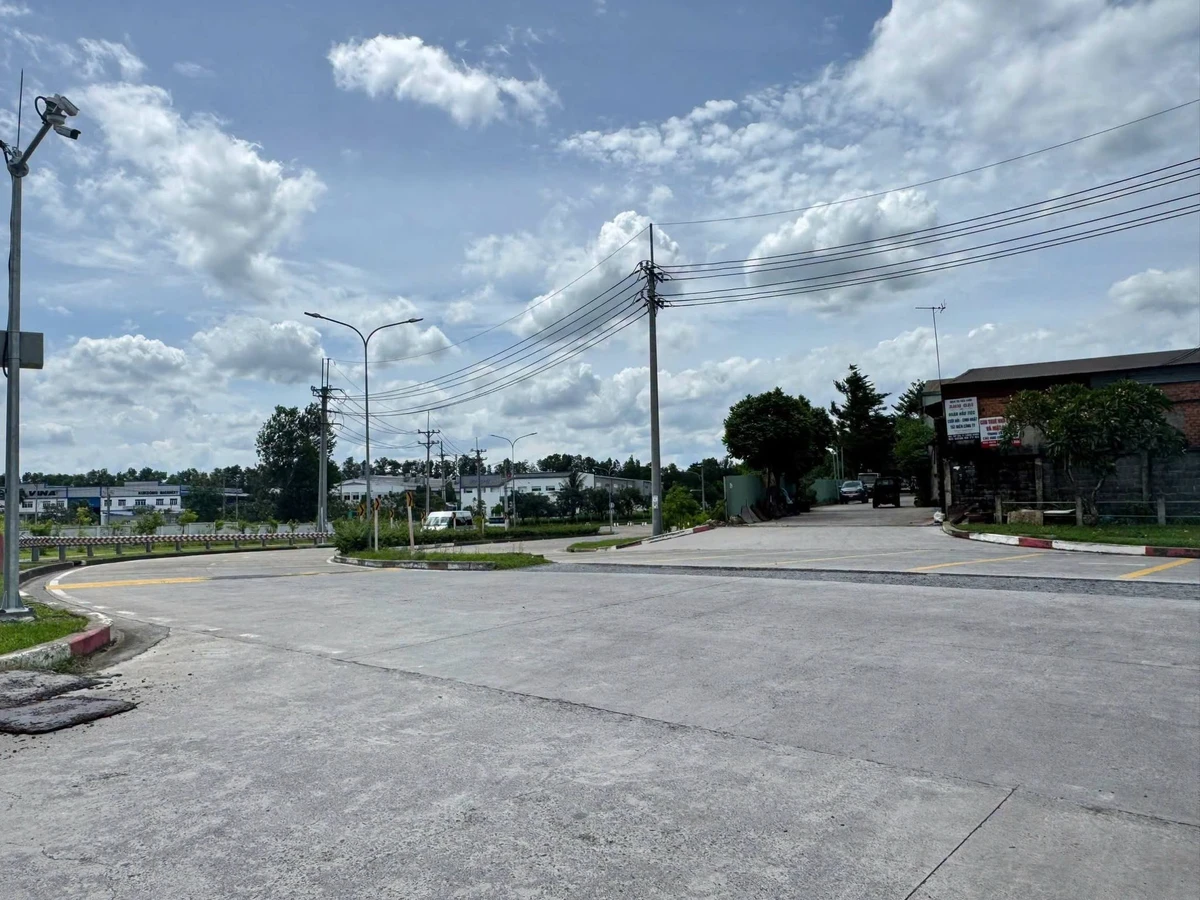 Cho thuê xưởng 200m² Long Bình, Bình Dương, 6 triệu/tháng - Ảnh thu nhỏ 2