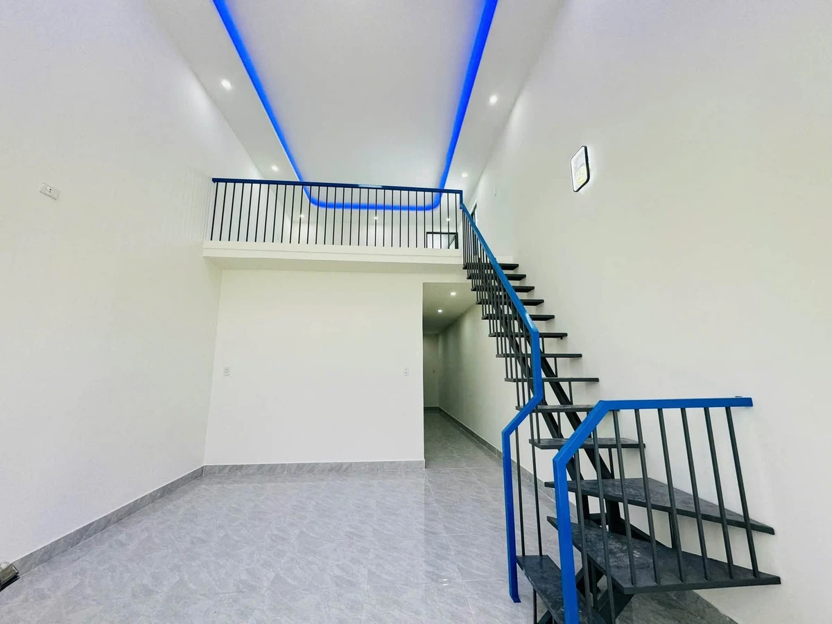 Bán nhà gác lửng hẻm Trần Hưng Đạo, 60m², 2PN, 1tỷ4 - Ảnh thu nhỏ 2