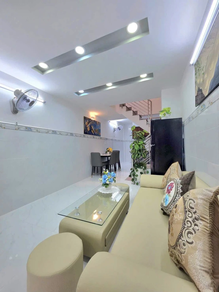 Bán nhà hẻm 2266 Huỳnh Tấn Phát, Nhà Bè, 3,2x10m, 1 trệt 2 lầu, 4PN, giá 2,48 tỷ - Ảnh thu nhỏ 4
