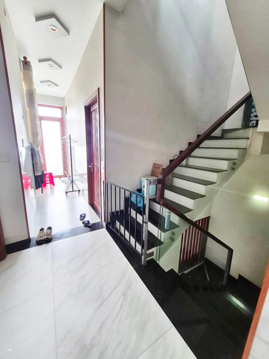 Bán nhà 3 phòng ngủ 90m² Long Bình, hạ giá 3,45 tỷ - Ảnh thu nhỏ 2