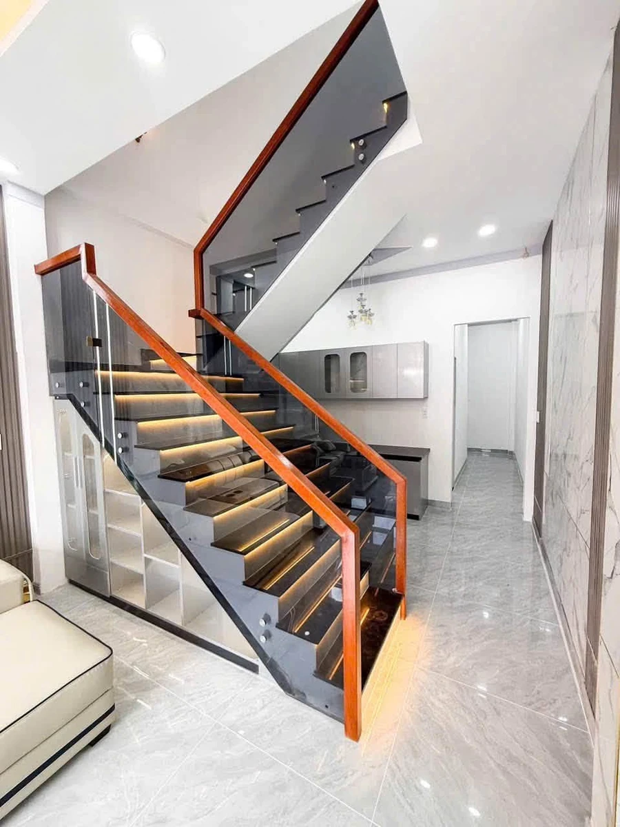 Bán nhà 1 trệt 1 lầu 61m² Bửu Hòa 3.2 tỷ - Ảnh thu nhỏ 2