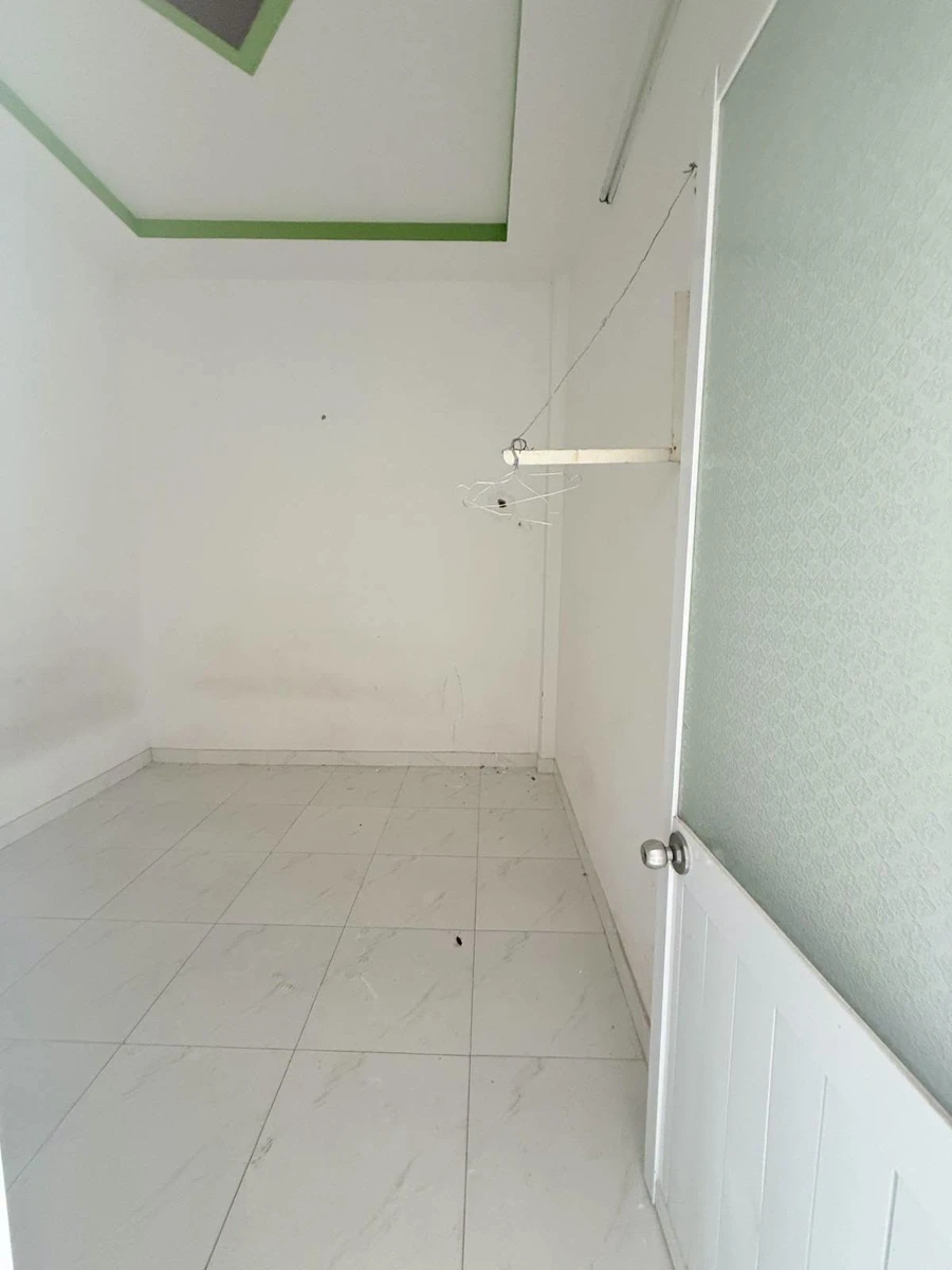 Nhà đường xe hơi Xuân Thới Đông 200m² giá 5,7 tỷ - Ảnh 1