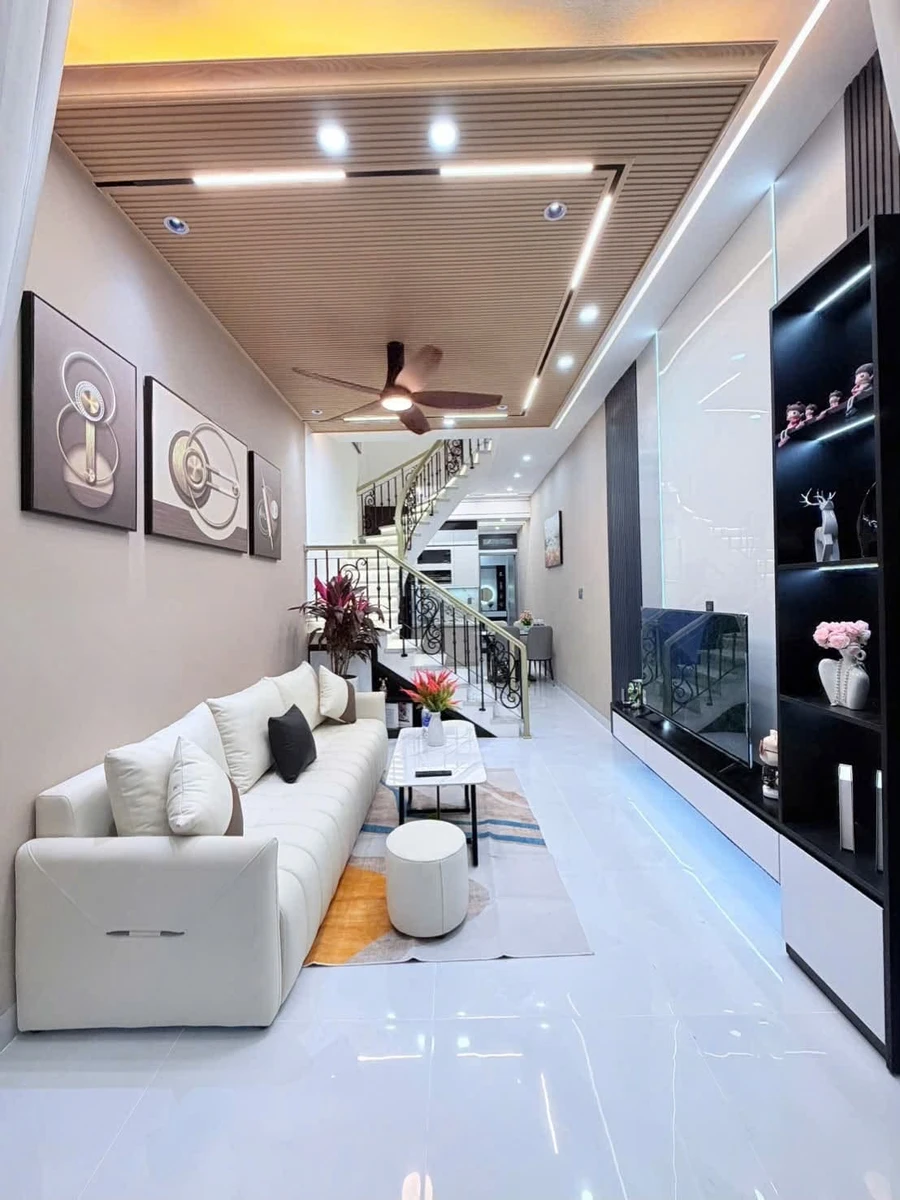Bán nhà 2 tầng 100m² 3PN 3WC, Hải Châu, Đà Nẵng, giá 4 tỷ - Ảnh 1