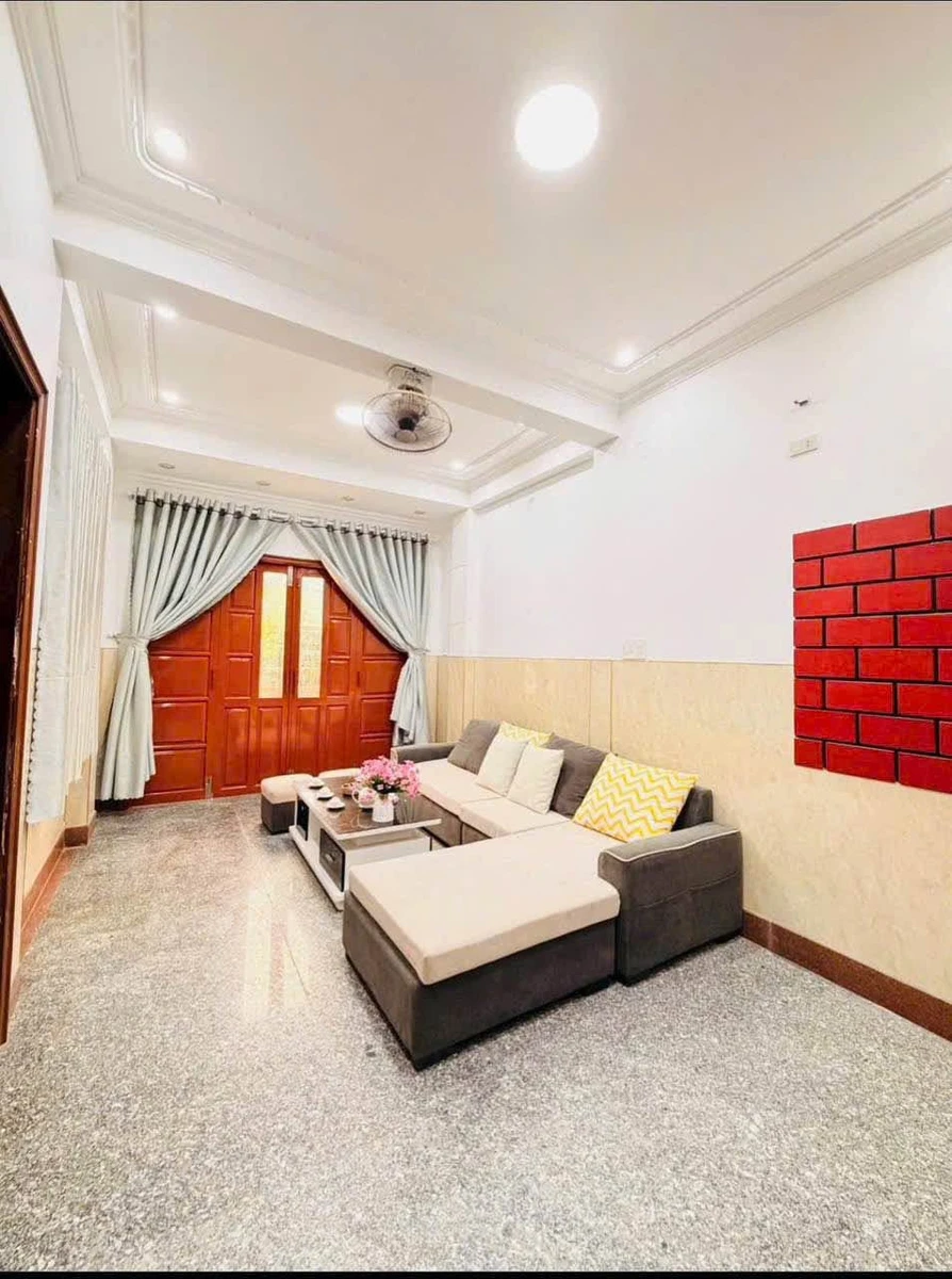 Bán nhà 3 tầng mặt tiền 71m² Tô Hiến Thành, Quy Nhơn - Ảnh thu nhỏ 5