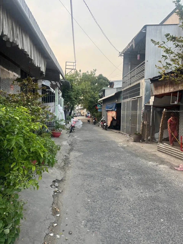 Bán nền đất 30m2 hẻm Phan Bội Châu gần Phà Trà Ôn, phường Bình Đức, An Giang giá 320 triệu