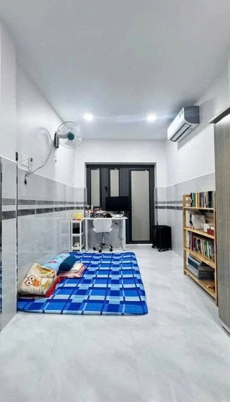 Bán nhà chính chủ 4 tầng 21m2 giá 4,3 tỷ gần cầu vượt Ba Tháng Hai, Quận 10 - Ảnh thu nhỏ 4