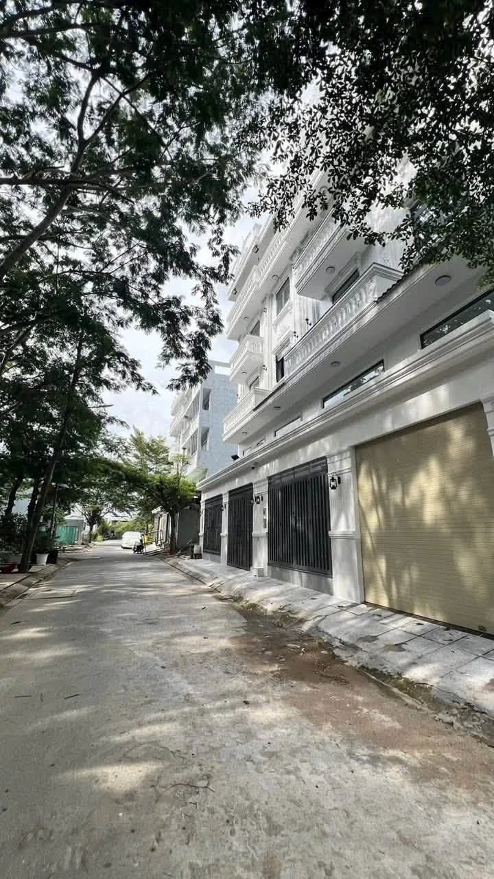 Bán nhà 5PN Lê Văn Lương Nhơn Đức 103m2 giá 7.9 tỷ - Ảnh 1