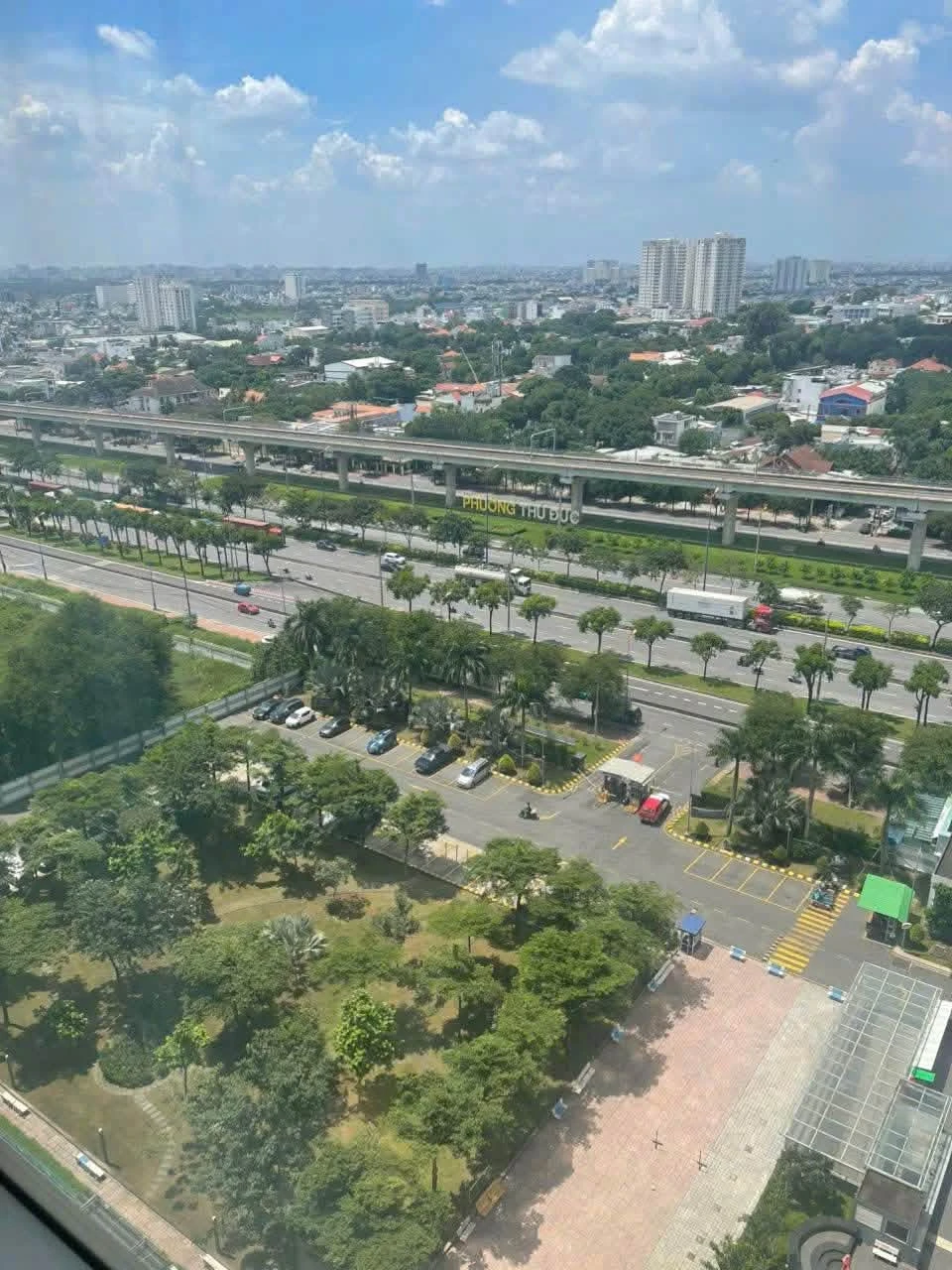 Bán căn góc 2PN full nội thất 62.6m² Saigon Gateway 3.85 tỷ - Ảnh 1