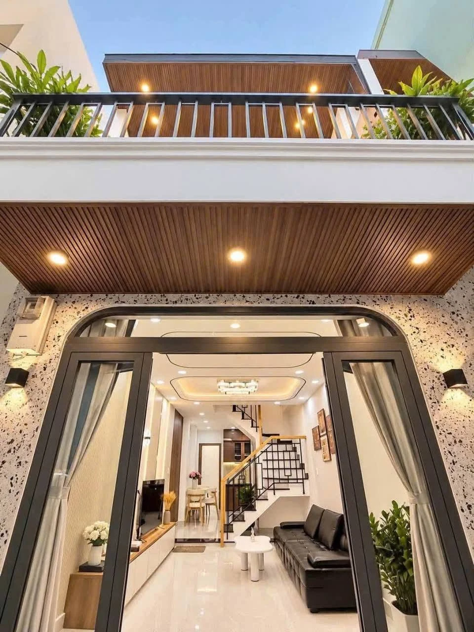 Bán nhà phố 40m² 3 tầng 3 phòng ngủ Cô Giang Phú Nhuận 5,75 tỷ - Ảnh 1