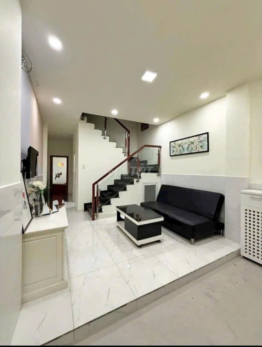 Cho thuê nhà 3 PN có nội thất Trần Văn Quang, Tân Bình, 52m2, 13 triệu/tháng - Ảnh 1