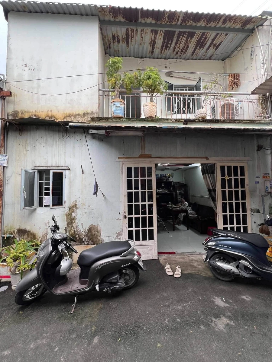 Nhà 1 trệt 1 lầu bán 1 tỷ 390 triệu Quận 12 - Ảnh thu nhỏ 2