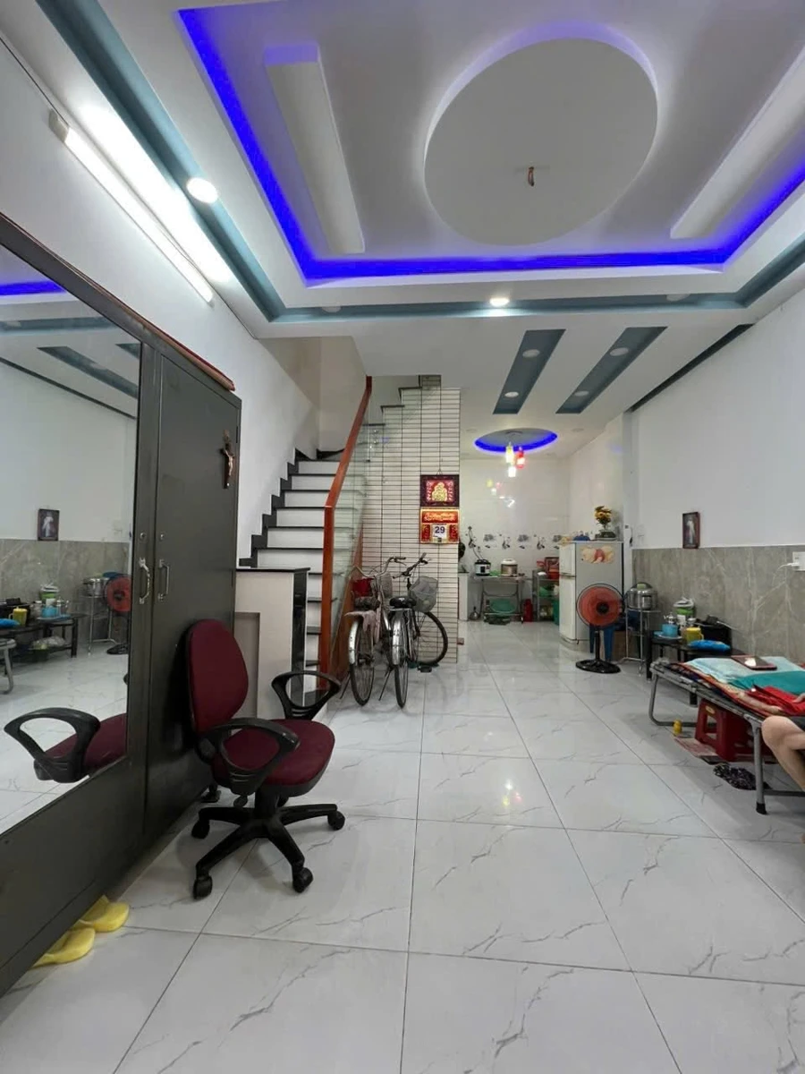 Bán nhà hẻm Miếu Gò Xoài 4x8m, 1 trệt 1 lầu, 2PN, giá 3,47 tỷ, Bình Hưng Hòa A, Bình Tân - Ảnh thu nhỏ 2