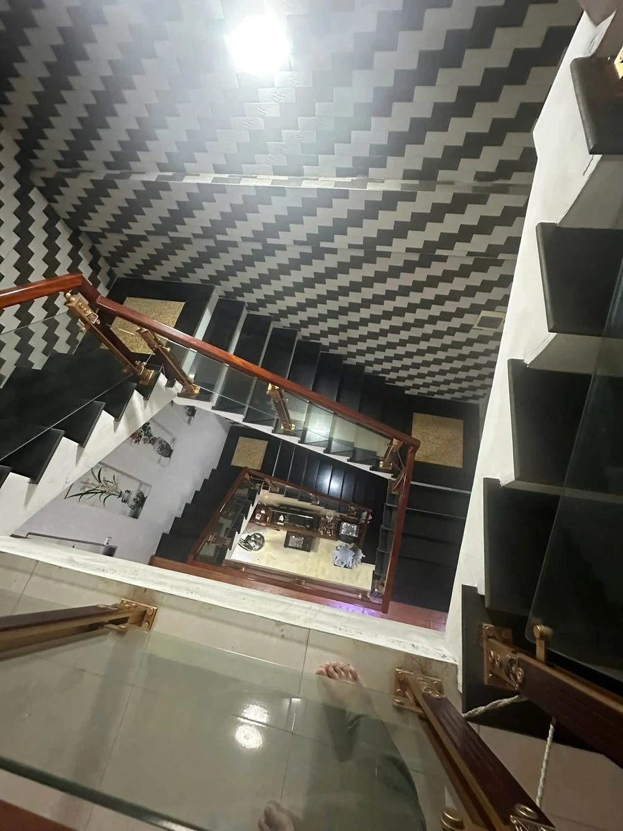 Bán nhà 4 tầng 341,5m² Sài Gòn Sky TP Vinh 9 tỷ - Ảnh thu nhỏ 3