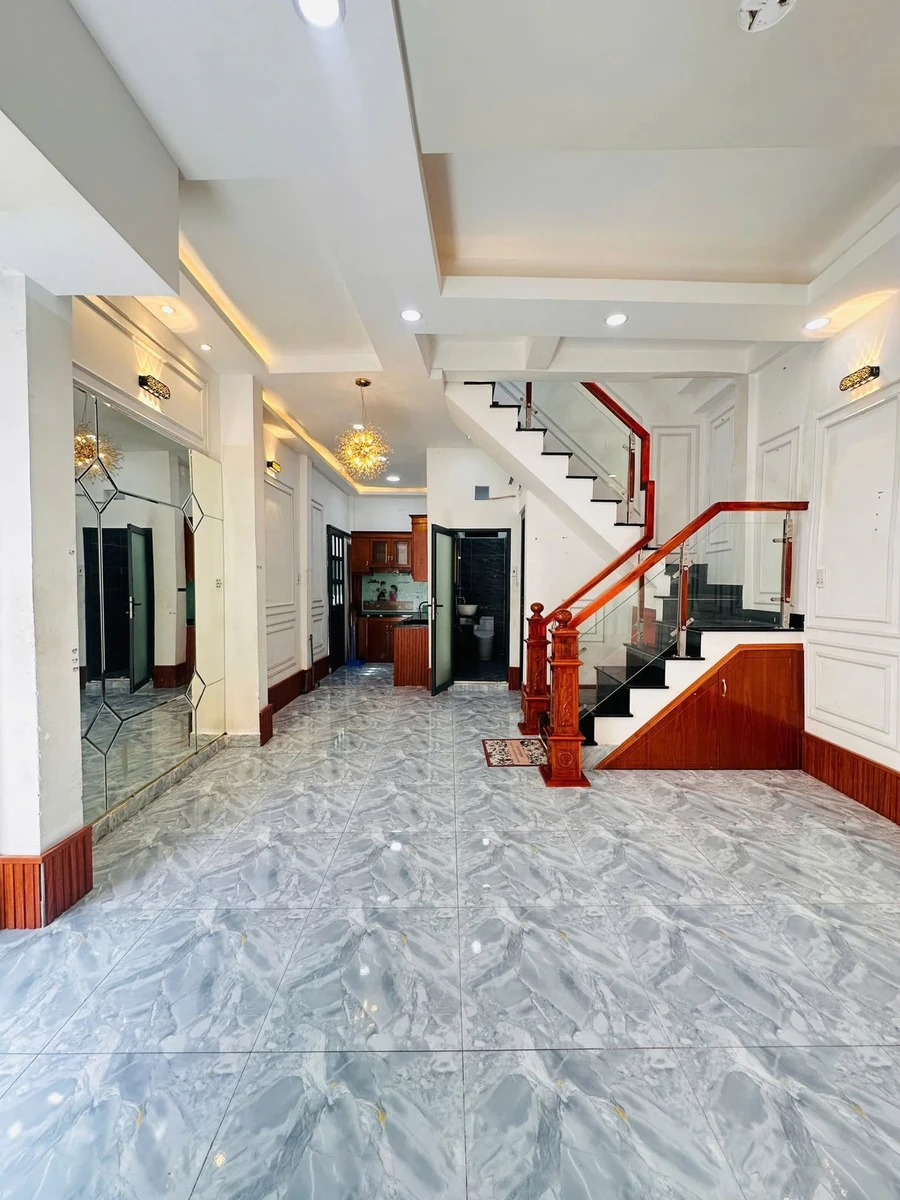 Bán nhà hẻm chợ Bình Đông Quận 8, 5x9m, 1 trệt 1 lầu 3PN 3WC, sổ hồng riêng - Ảnh thu nhỏ 2
