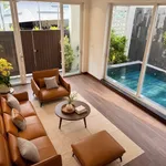 Cho thuê villa 3 tầng mặt tiền 105m2, 4PN, Hải Châu - Ảnh thu nhỏ 1