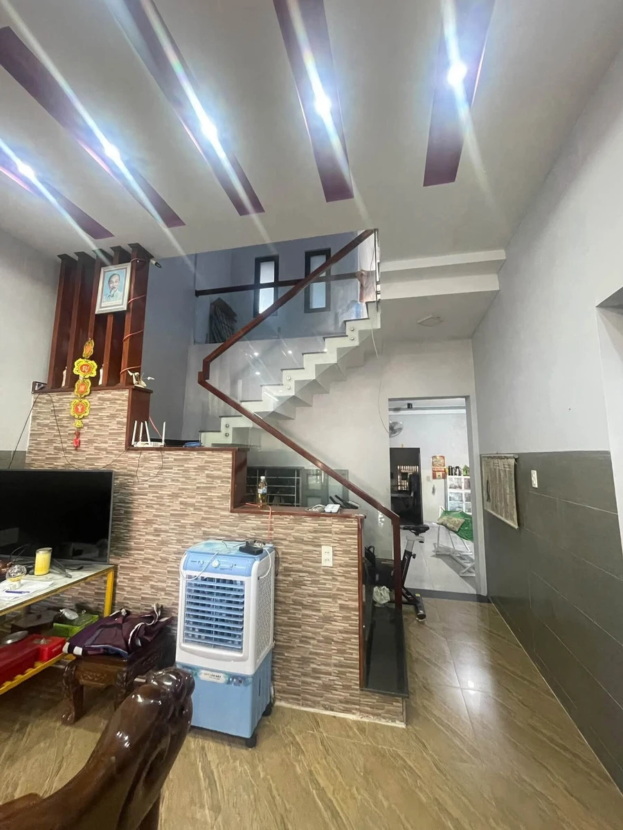 Bán nhà 2 tầng 215m² mặt tiền chợ Bà, Đà Nẵng, 1,6 tỷ - Ảnh 1