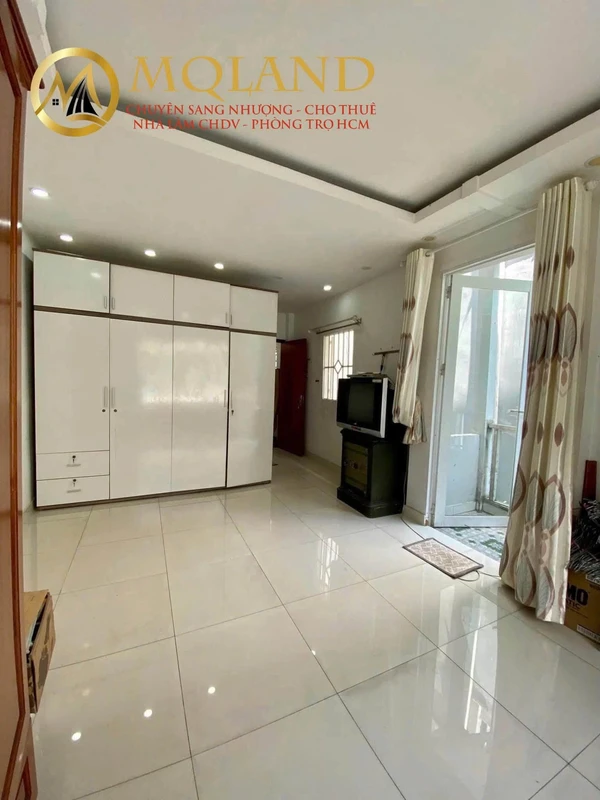 Cho thuê nhà 6 phòng, 55m² Trần Đình Xu, Quận 1