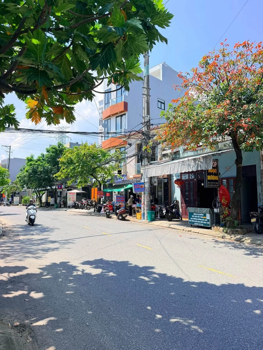 Nhà bán 3 tầng 60m2 mặt tiền 7,5m Nha Trang - Ảnh 1