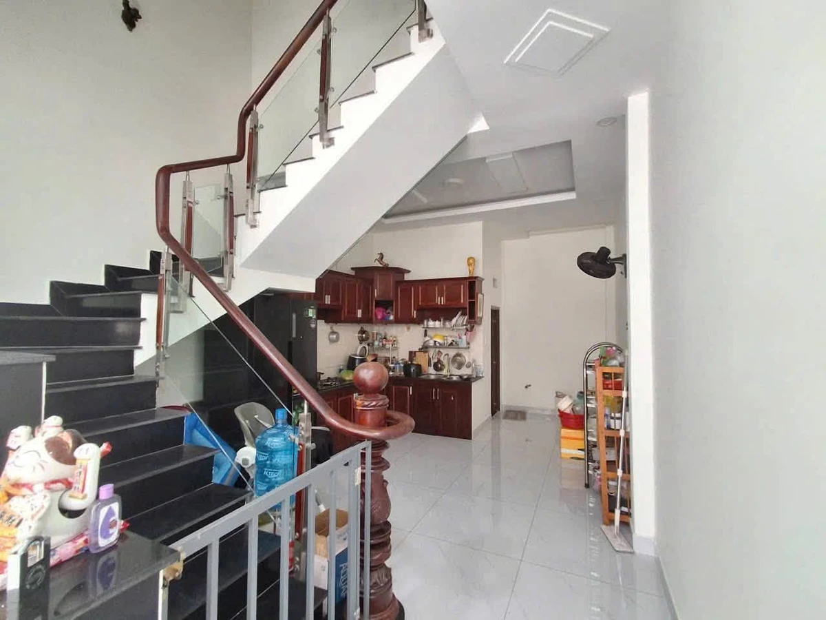 Bán nhà 1 trệt 2 lầu 68,5m² đường Hồ Văn Long, Bình Tân giá 5 tỷ - Ảnh thu nhỏ 3