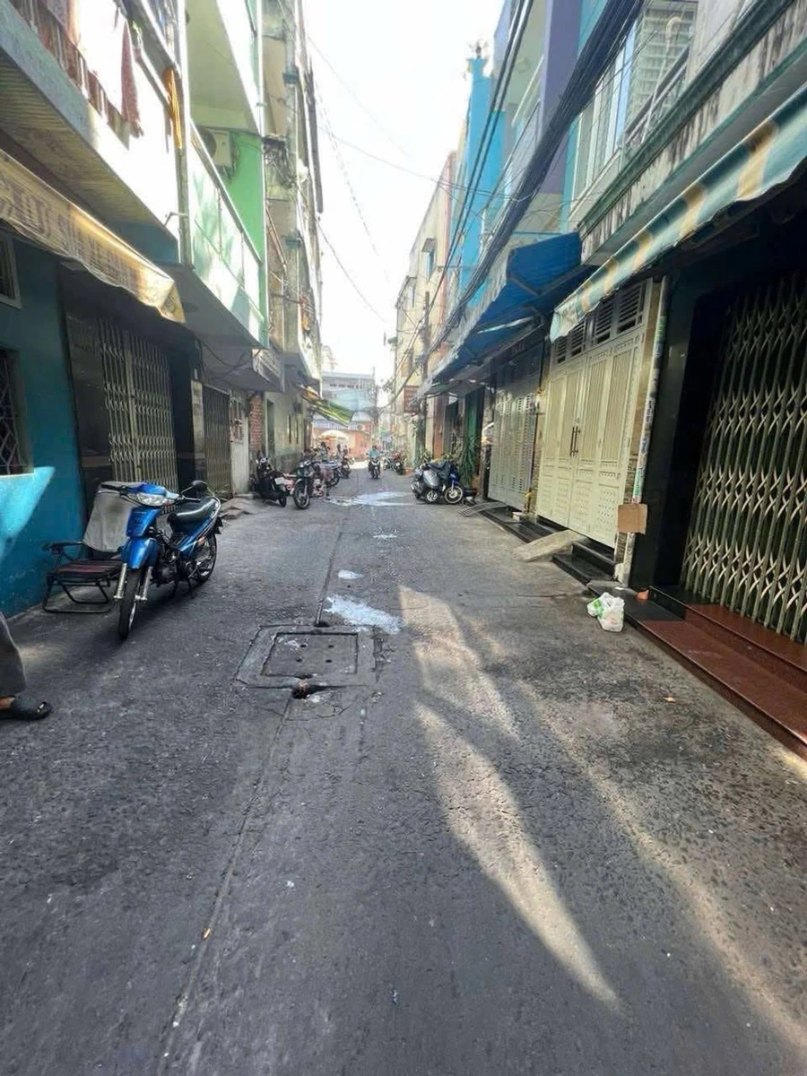 Bán nhà hẻm xe hơi Đội Cung - Thái Phiên, Quận 11, 33m², 4PN, giá 7 tỷ - Ảnh 1