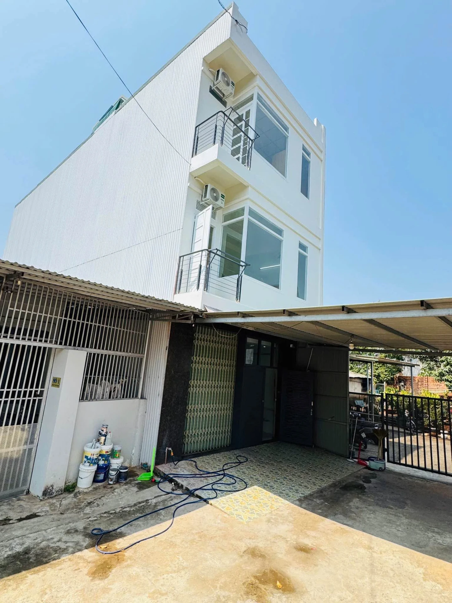 Bán tòa nhà dịch vụ 132m² Quận 1, 5.8 tỷ - Ảnh 1