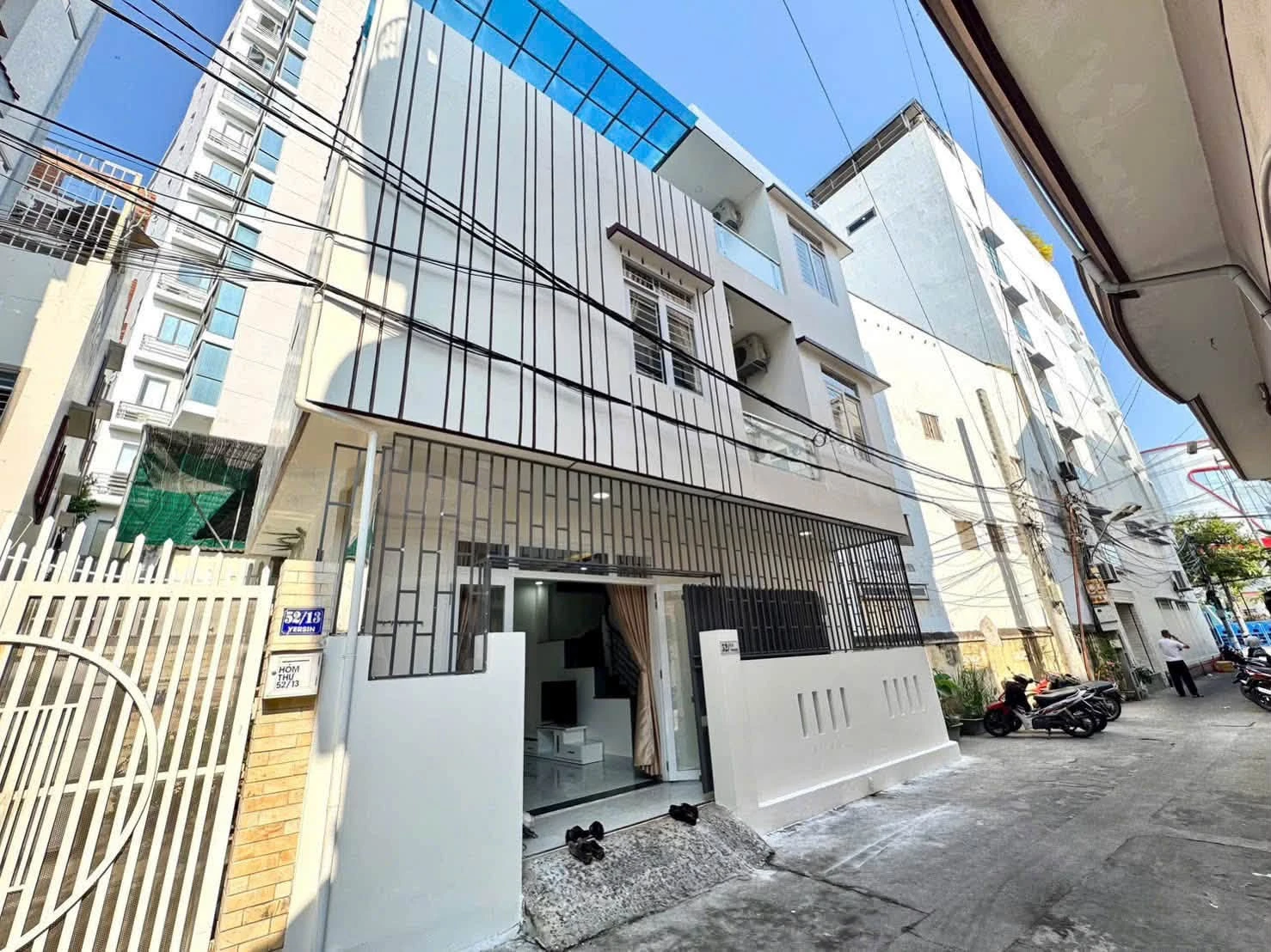 Bán nhà 3 tầng Nha Trang 50m² 8,4 tỷ - Ảnh 1