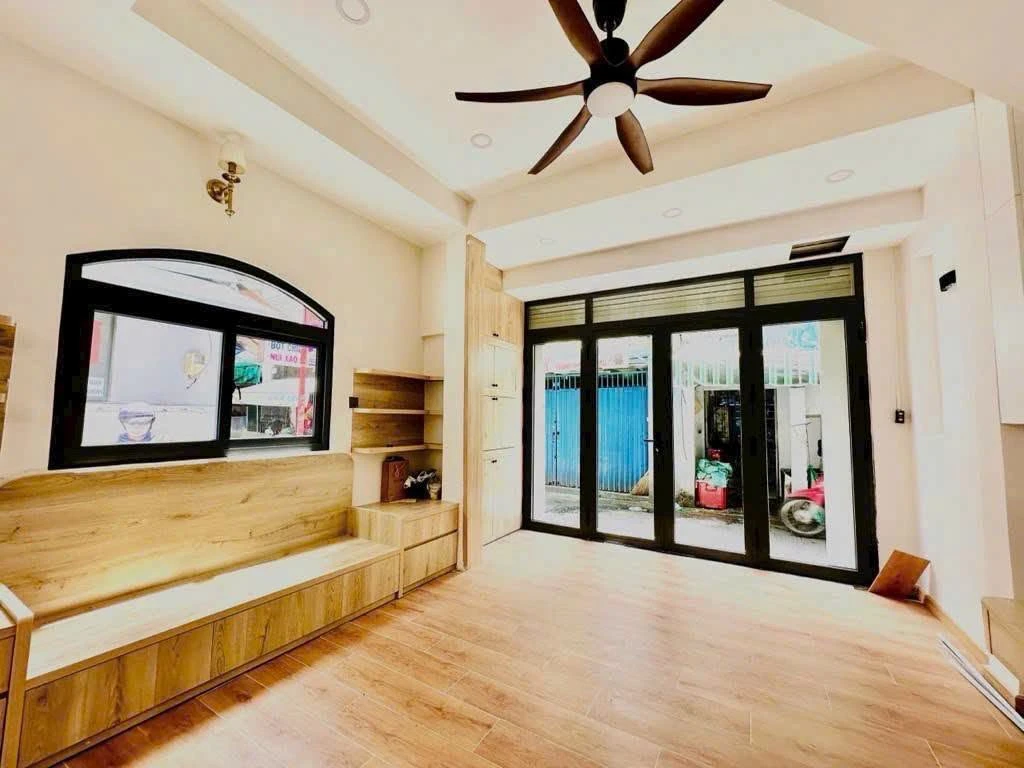 Bán nhà 1 trệt 1 lầu BTCT hẻm 4m Đoàn Văn Bơ, Quận 4, 38m², 2PN 2WC - Ảnh thu nhỏ 2