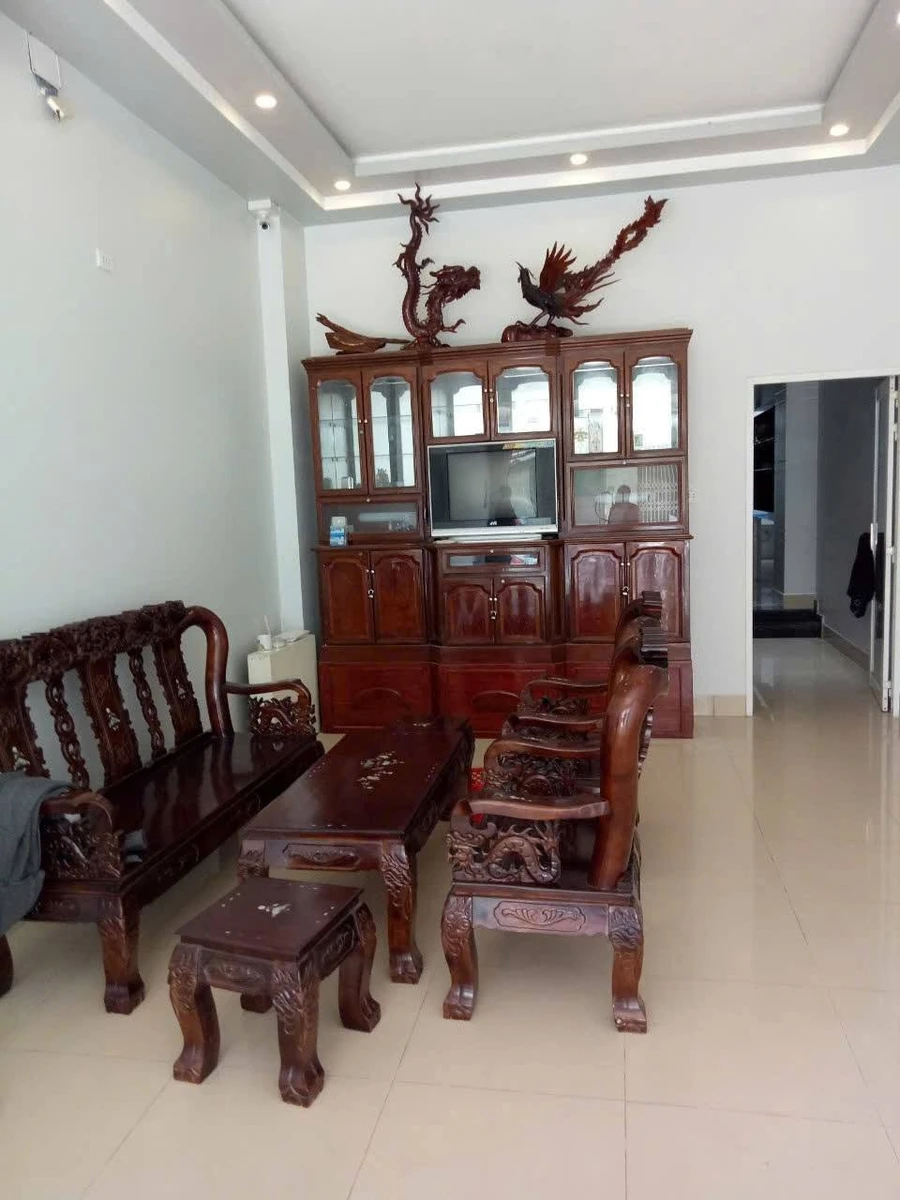 Bán nhà 1 trệt 2 lầu 258m² Bến Lức Long An 4 tỷ 5 - Ảnh thu nhỏ 2