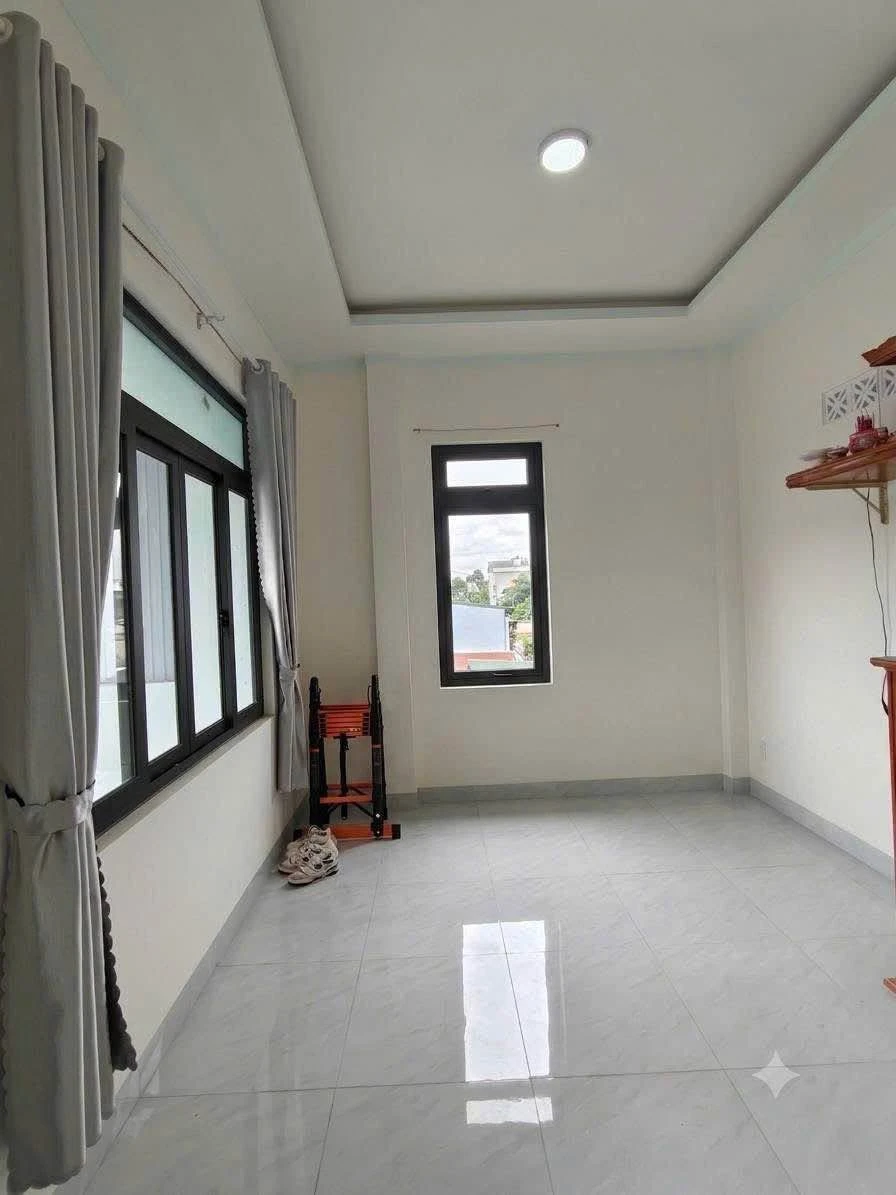 Bán nhà 1 mê hẻm Y Nhuê, Buôn Ma Thuột 120m² – 3 tỷ 050 - Ảnh thu nhỏ 3