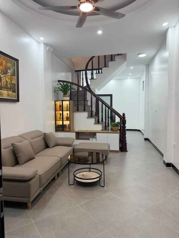 Nhà bán góc 3 mặt thoáng 39m2 5 tầng 5 ngủ tại Tân Mai