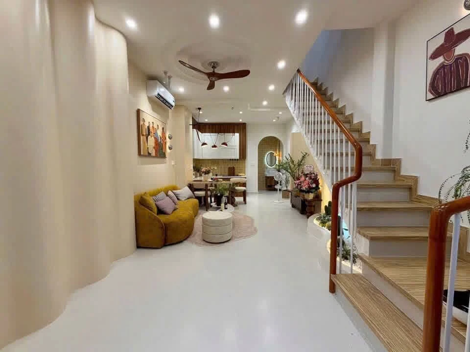 Bán nhà 32m² gần ĐH Đại Nam, giá 3 tỷ - Ảnh 1