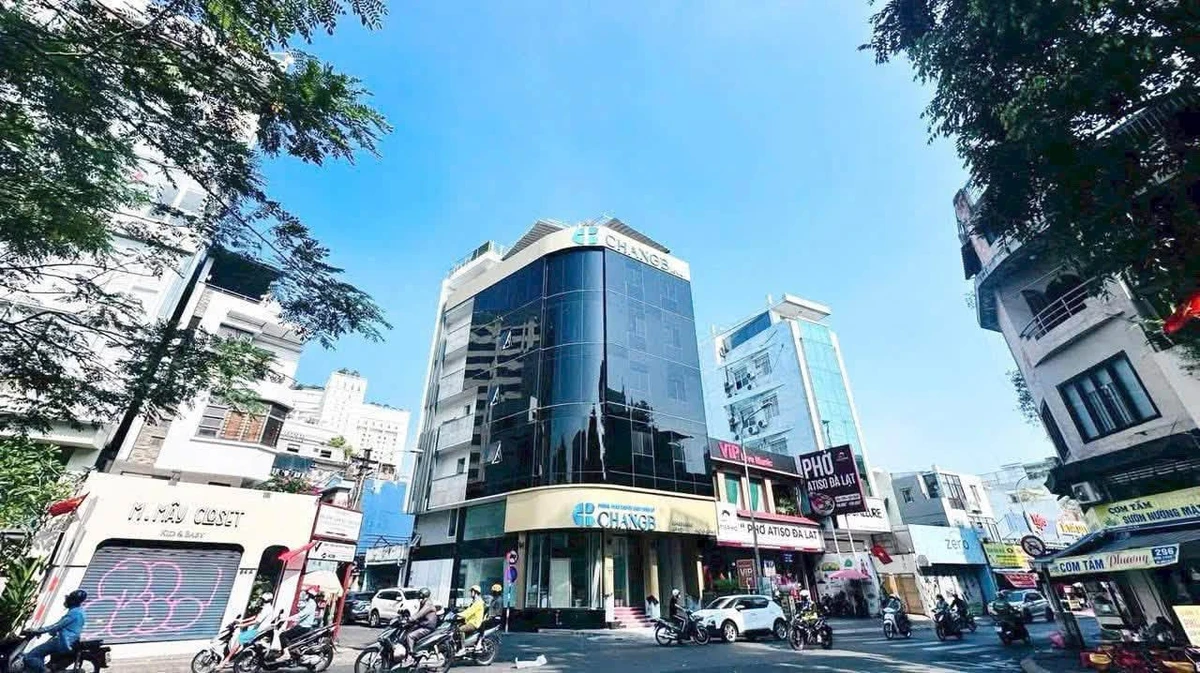 Bán nhà góc 2 mặt tiền 127.7m² Quận 3 - Ảnh thu nhỏ 2